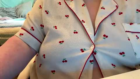 bubblegirl online show from March 28, 1:45 pm