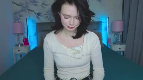 Leona online show from February 3, 10:14 pm