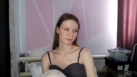 Nicole online show from April 11, 3:33 am