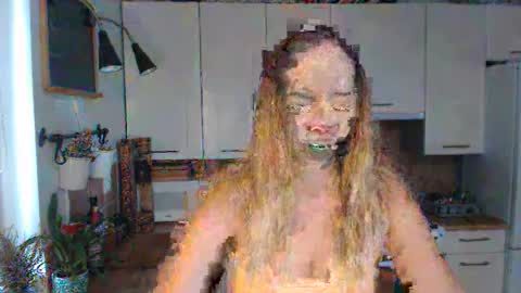 Snapshot of buffyextasy chatting on October 7, 9:38 am Buffy online show from October 7, 9:38 am