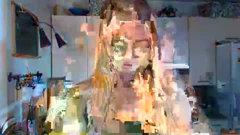Snapshot of buffyextasy chatting on October 20, 9:58 am Buffy online show from October 20, 9:58 am