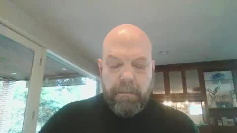 Snapshot of bulldog302w chatting on March 11, 12:17 pm bulldog302w online show from March 11, 12:17 pm
