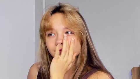 Snapshot of bunny_bonny chatting on January 30, 3:08 pm Alice online show from January 30, 3:08 pm