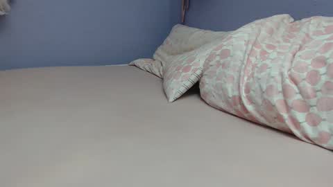 Snapshot of bunny_nextdoor chatting on February 3, 12:15 am Bunny Miss me Online every day here - online show from February 3, 12:15 am