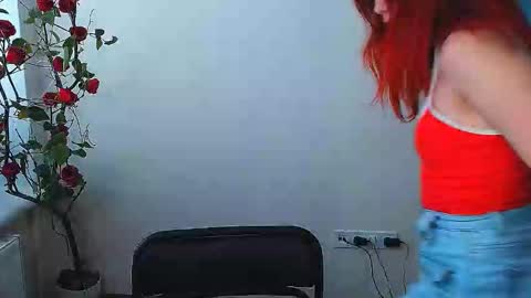 Snapshot of bunnybloom_ chatting on October 10, 11:05 am Ariel online show from October 10, 11:05 am