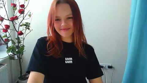 Snapshot of bunnybloom_ chatting on September 15, 6:59 am Ariel online show from September 15, 6:59 am