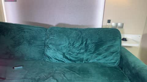 Bonny and Clide  Help us by thumbs up  online show from November 23, 4:21 am