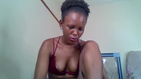 Snapshot of bunnydiva_ chatting on October 14, 6:44 pm bunnydiva_ online show from October 14, 6:44 pm