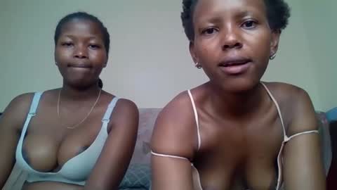 Snapshot of bunnydiva_ chatting on October 18, 7:18 pm bunnydiva_ online show from October 18, 7:18 pm
