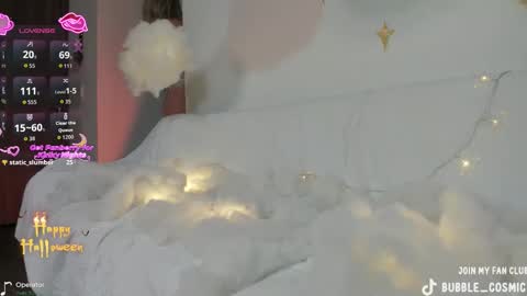 Im Val Welcome to my room My instagram Bubble cosmic online show from November 1, 2:45 am