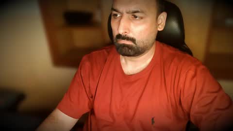 Snapshot of burlymonster chatting on October 3, 4:54 am Hairy Arabian online show from October 3, 4:54 am
