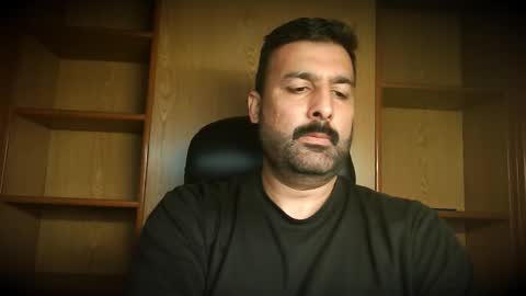 Snapshot of burlymonster chatting on October 15, 4:05 am Hairy Arabian online show from October 15, 4:05 am