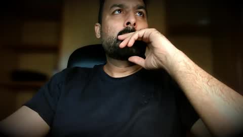 Snapshot of burlymonster chatting on October 5, 12:19 am Hairy Arabian online show from October 5, 12:19 am