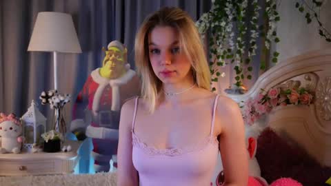 Jessica online show from December 22, 1:51 pm