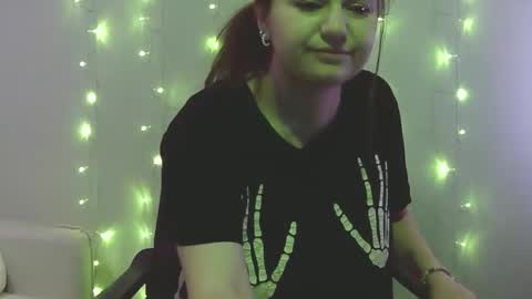 busteebetty online show from February 17, 5:28 am