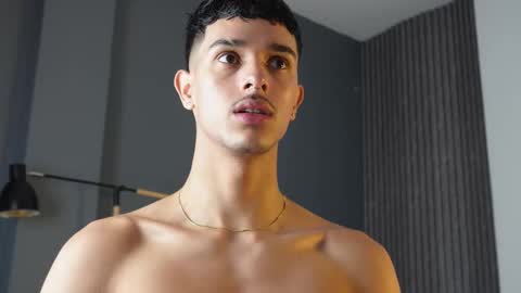 Snapshot of busterspinter chatting on September 10, 3:57 pm Buster independent model online show from September 10, 3:57 pm