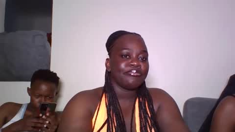Snapshot of busty_mellons chatting on October 4, 8:39 pm busty_mellons online show from October 4, 8:39 pm