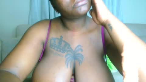 busty_mellons69 online show from February 13, 3:10 am