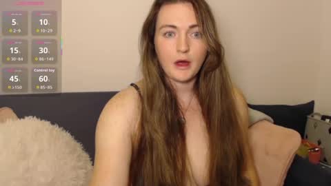 Snapshot of bustybonnieuk chatting on October 12, 9:27 pm BustyBonnieUK online show from October 12, 9:27 pm