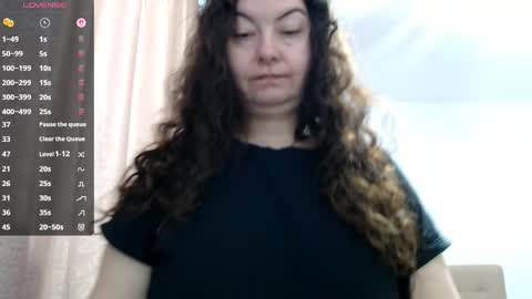 Emma online show from April 5, 10:23 am