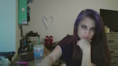 busybee83 online show from January 14, 10:29 pm