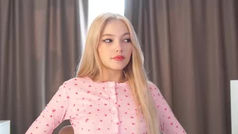 butteflai online show from March 17, 6:29 am