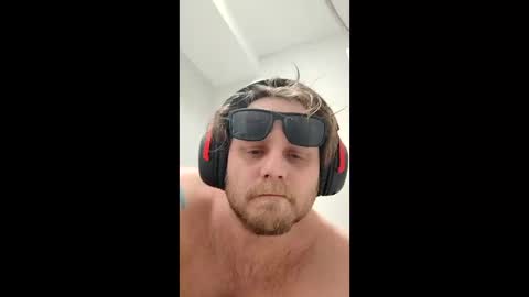 bwcfeakyfun online show from May 5, 11:27 am