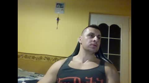 bzykacz1988 online show from November 18, 7:50 pm