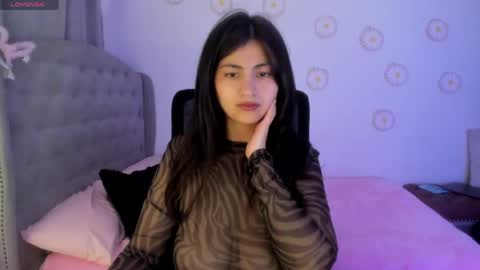 caami02 online show from April 18, 1:29 am