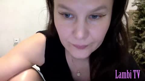 Snapshot of caffeinated_lamb chatting on February 1, 7:23 pm Lamb online show from February 1, 7:23 pm