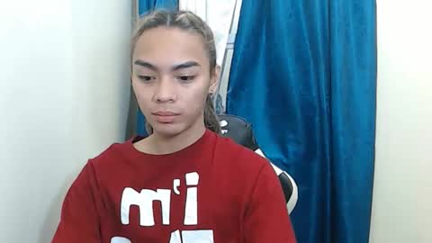 caitessa_bellemoir online show from March 20, 8:58 pm