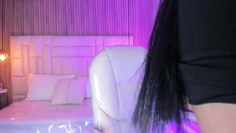 Caitlyn  online show from January 9, 12:00 pm