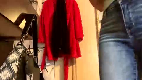 calishop1 online show from February 25, 6:44 pm