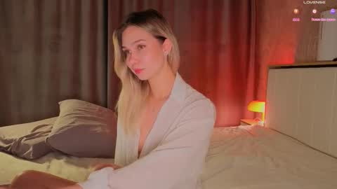 Snapshot of call__me_mommy_ chatting on September 21, 6:12 pm Nancy Please thumbs up me online show from September 21, 6:12 pm