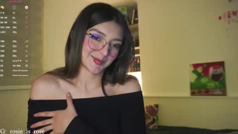Snapshot of call_me_rosie chatting on January 25, 1:10 am online show from January 25, 1:10 am
