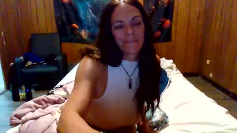 Snapshot of calli_girl420 chatting on October 13, 3:41 am Calli online show from October 13, 3:41 am