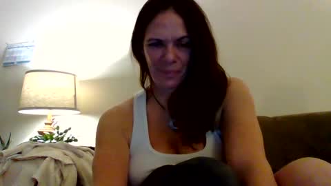 Snapshot of calli_girl420 chatting on January 27, 5:03 am Calli online show from January 27, 5:03 am