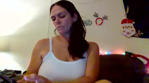 Snapshot of calli_girl420 chatting on January 2, 3:48 am Calli online show from January 2, 3:48 am