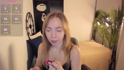 Nora online show from October 29, 8:38 am