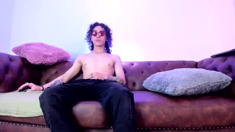 calmacaos online show from January 11, 1:17 pm