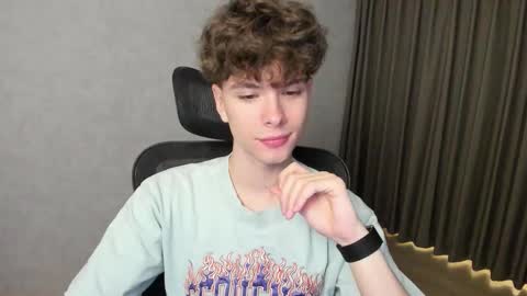 Hey I am Calvin  online show from February 9, 6:11 pm