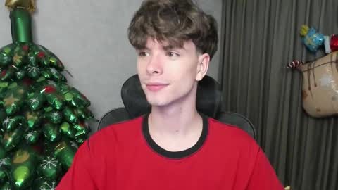 Hey I am Calvin  online show from January 6, 5:39 pm