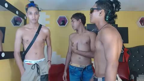 Snapshot of cam_sexyboy chatting on September 29, 11:04 pm cam_sexyboy online show from September 29, 11:04 pm