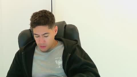 camara110 online show from November 11, 3:42 am