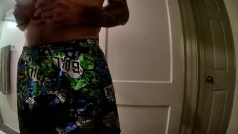 Chillaxin lets talk  online show from December 19, 9:05 am