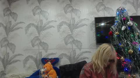 Snapshot of camdiva1 chatting on January 24, 10:32 am CamDiva1 online show from January 24, 10:32 am