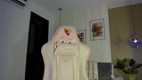 Cameron  online show from November 8, 9:51 pm