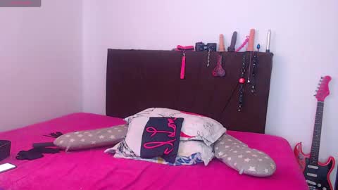 Cami crystal 99 online show from April 20, 9:40 pm