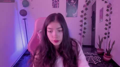 Snapshot of cami_mila99 chatting on October 1, 9:13 pm CAMI online show from October 1, 9:13 pm