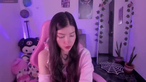 Snapshot of cami_mila99 chatting on October 18, 10:47 pm CAMI online show from October 18, 10:47 pm